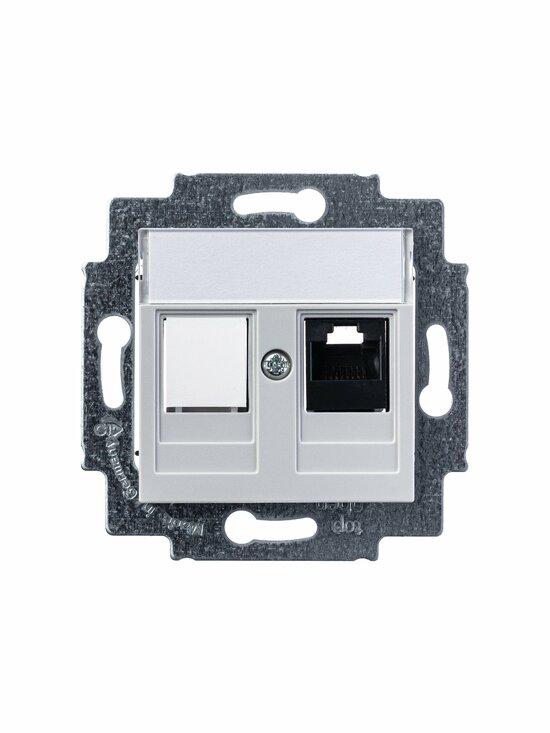 Фото №4 Розетка информационная ABB Levit RJ45 категория 5e и заглушка серый (5014H-A51017 16W)