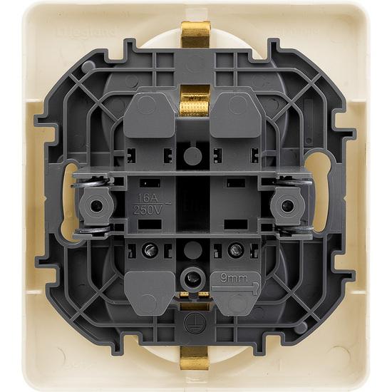 Фото №3 Розетка 2 x 2К+З немецкий стандарт 16 А 250 В~ INSPIRIA слоновая кость (673751)