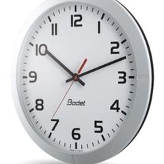 фото Часы аналоговые вторичные Profil 940 (часы/мин/сек), высота 40 см, белый корпус, цифры, (24В секундный импульс) (983411)