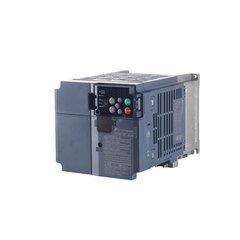 фото Преобразователь частоты FRN0020E2E-2GAH Frenic Ace-H серии E2 для систем HVAC & Pump, 200~240B (3 фазы), 5.5 кВт / 19.6 A (ND), перегрузка 150% HD, 120% ND / 1 мин., ПИД-регулирование,  IP20, встроенный ЭМС-фильтр, встроенная панель управления (FRN0020E2E-2GAH)