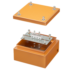 фото Коробка стальная FS с гладкими стенками и клеммниками  IP66 150х150х80мм 4р  450V 6A  4мм.кв. (FSB30404)